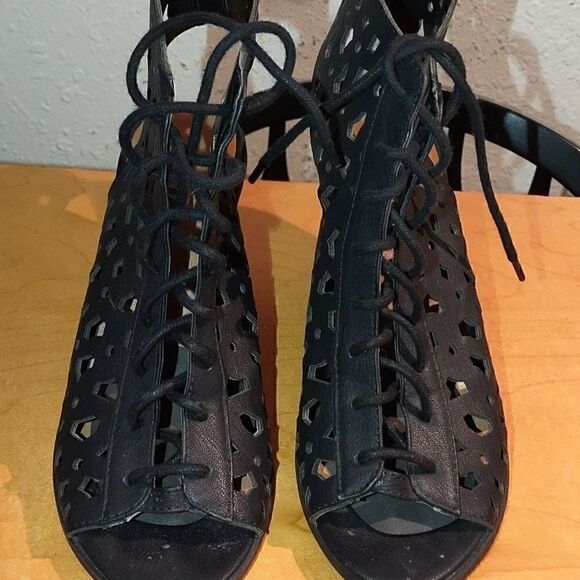 Soda Ankle Booties Sandals - Picture 8 of 9